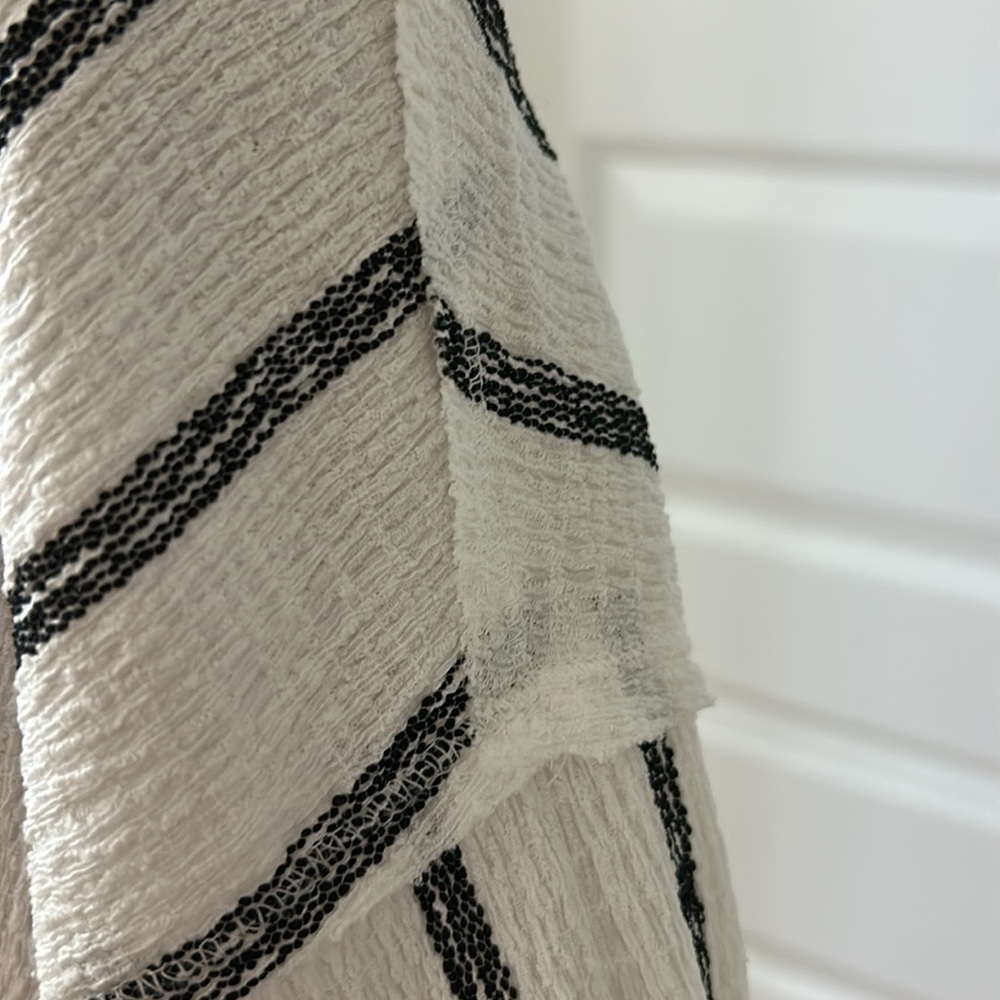 Anthropologie Top - Picture 4 of 7